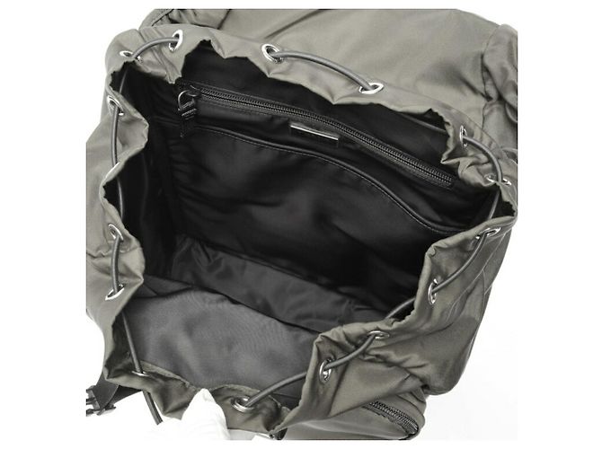 Prada Nylon-Rucksack in khakifarbenem Camouflage - Ansicht 9