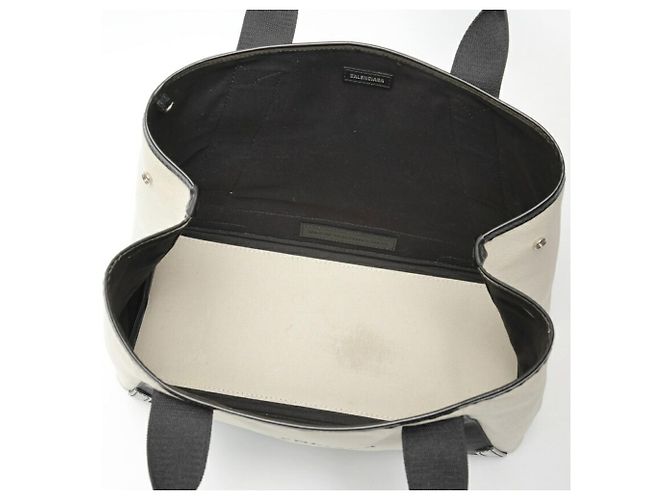 Borsa M Cabas Navy di Balenciaga Nero - vista 6