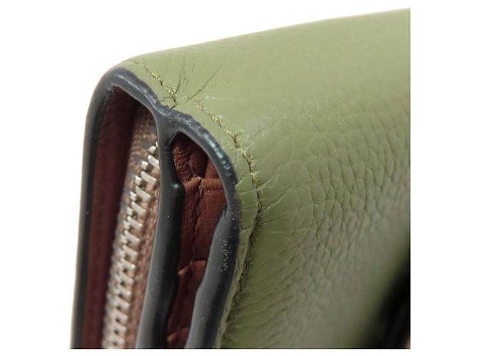Carteira bifold vertical em couro marrom e verde Loewe - vista 21