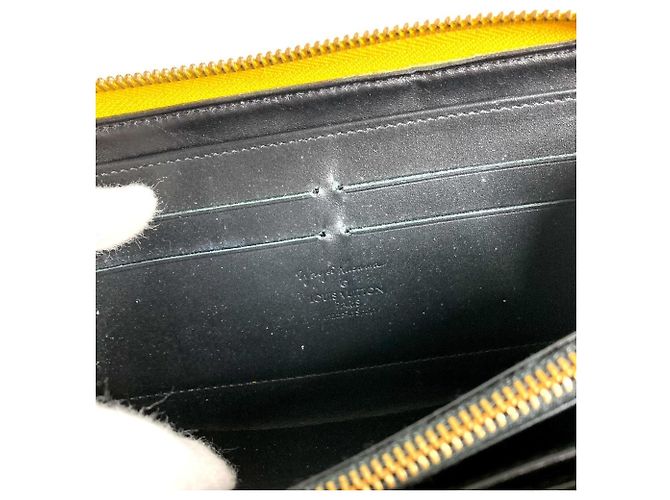 Cartera Zippy Polka Dot Infinity Yayoi Kusama Louis Vuitton Negro Amarillo - vista 14