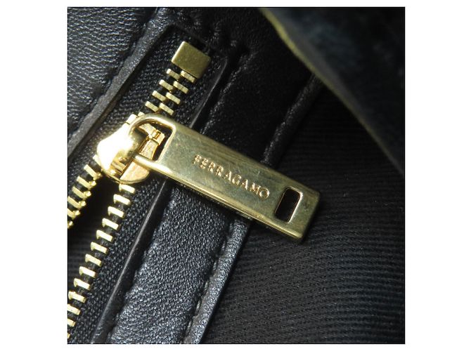 Damentasche von Salvatore Ferragamo Schwarz - Ansicht 12