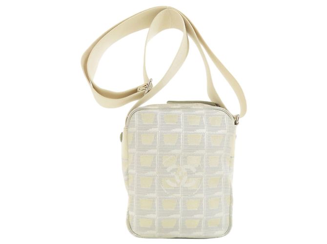 Borsa a spalla della nuova linea di viaggio Chanel Beige - vista 2