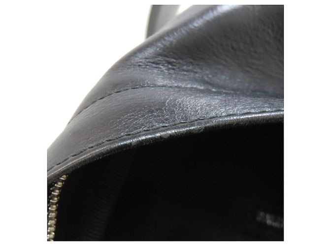Everyday Balenciaga B Logo Rucksack aus Kalbsleder - Ansicht 10