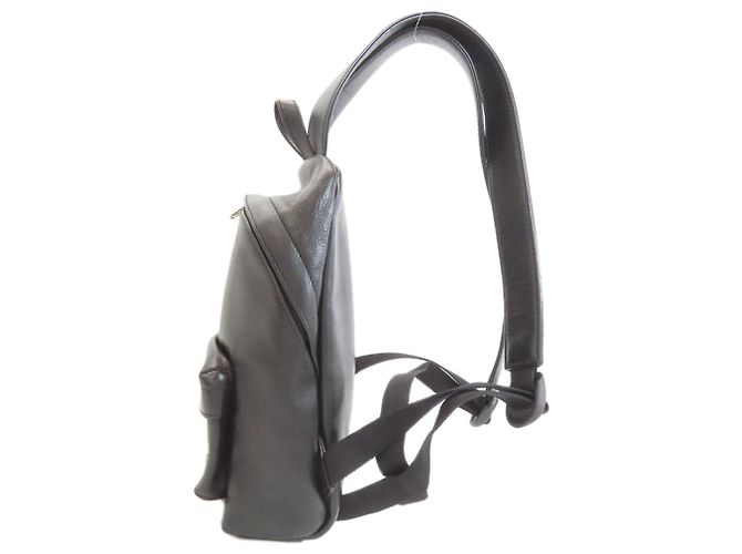 Everyday Balenciaga B Logo Rucksack aus Kalbsleder - Ansicht 3