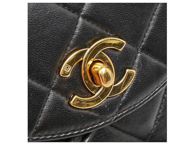 Chanel Coco Mark Matelassé Mini-Rucksack Schwarz - Ansicht 9
