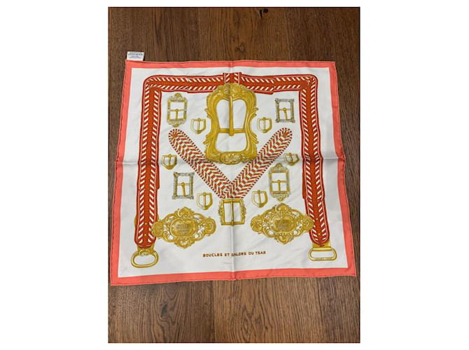Hermès Sciarpa in seta Fiocchi e Galloni dello Zar Bianco D'oro Arancione - vista 3