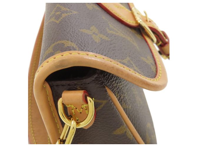 Borsa a mano Nano Diane M83298 di Louis Vuitton Marrone - vista 10