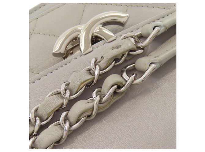 Borsa a spalla Chanel Half Coco Mark con hardware argentato Marrone - vista 19