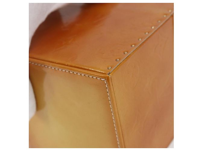 LOUIS VUITTON Pochette Cosmetica Monogram Vernis Bleecker Beige M91002 Auth 173240 - vista 15
