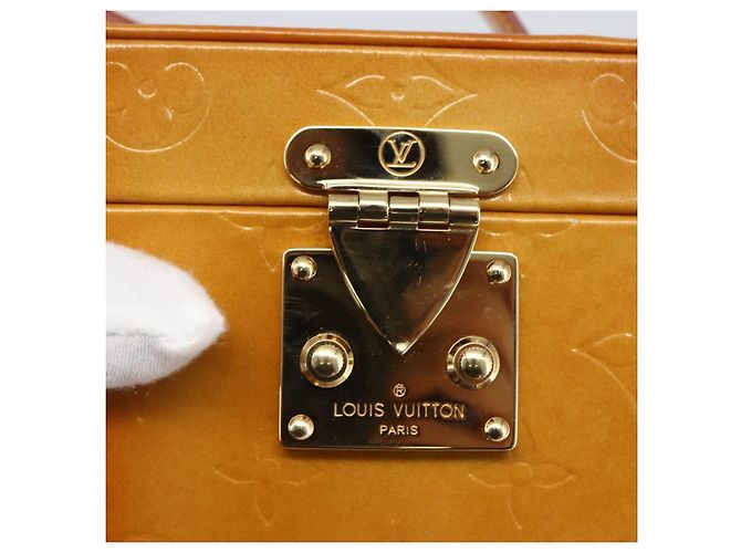 LOUIS VUITTON Pochette Cosmetica Monogram Vernis Bleecker Beige M91002 Auth 173240 - vista 17