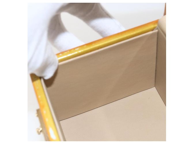 LOUIS VUITTON Pochette Cosmetica Monogram Vernis Bleecker Beige M91002 Auth 173240 - vista 21