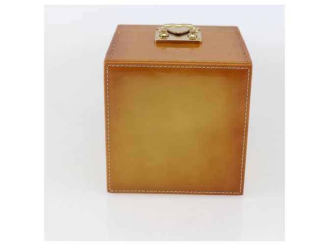 LOUIS VUITTON Pochette Cosmetica Monogram Vernis Bleecker Beige M91002 Auth 173240 - vista 5