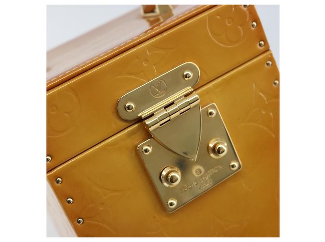 LOUIS VUITTON Pochette Cosmetica Monogram Vernis Bleecker Beige M91002 Auth 173131 - vista 17