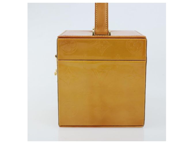 LOUIS VUITTON Pochette Cosmetica Monogram Vernis Bleecker Beige M91002 Auth 173131 - vista 3