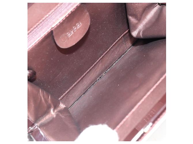 Gucci Borsa a Spalla in Pelle Metallica Marrone 004 0406 0498 Auth 166852 - vista 10