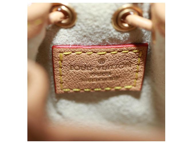 LOUIS VUITTON Charm per Borsa Micronoe Monogramma Vivienne M00818 LV Auth 171855SAM - vista 20