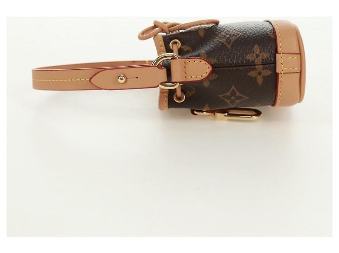 LOUIS VUITTON Charm per Borsa Micronoe Monogramma Vivienne M00818 LV Auth 171855SAM - vista 3