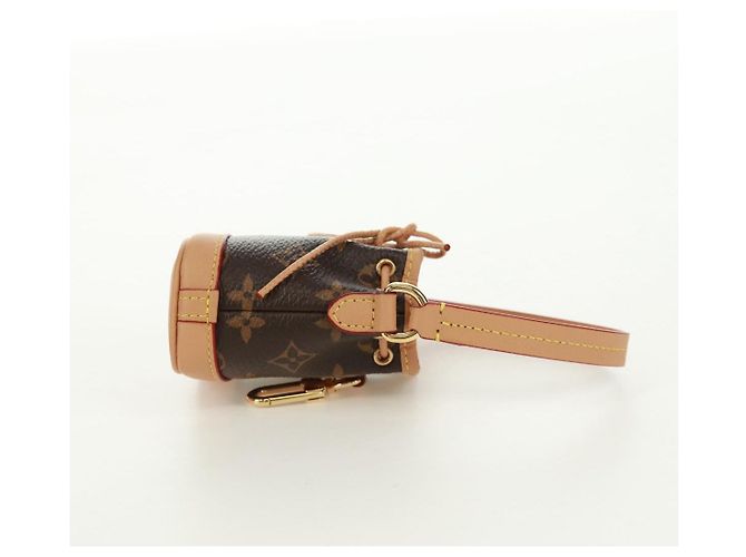 LOUIS VUITTON Charm per Borsa Micronoe Monogramma Vivienne M00818 LV Auth 171855SAM - vista 4