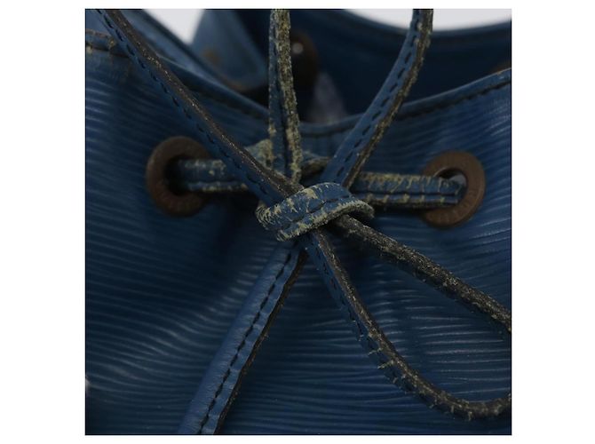 Noe LOUIS VUITTON Borsa a Spalla Petit Noé Epi Blu M44105 LV Auth 168162 - vista 10