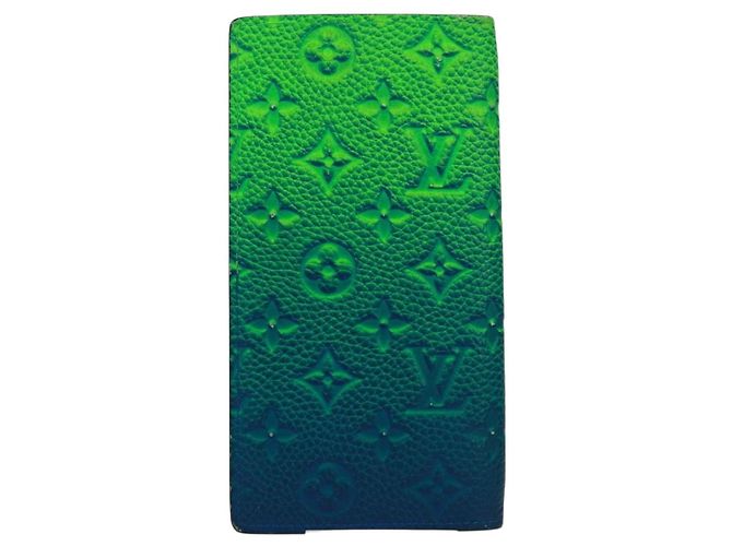 LOUIS VUITTON Taurillon Clemence Illusion Brazza Porte M81255 Auth 171844M Verde - vista 2