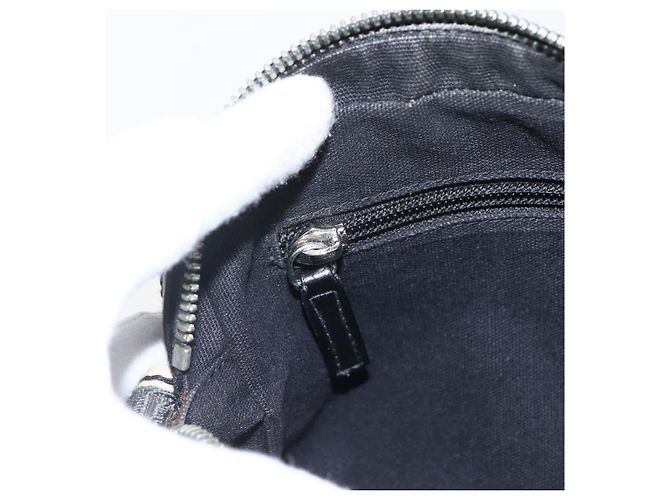 Borsa a mano in pelle nera e argento Salvatore Ferragamo Auth ka2510 Nero - vista 19