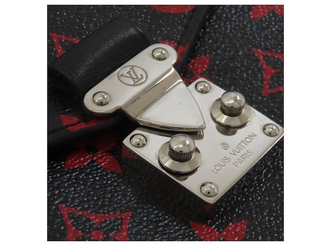 Borsa Louis Vuitton Pochette Metis MM Enfla Rouge - vista 12