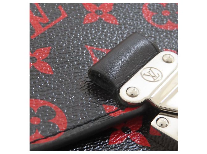 Borsa Louis Vuitton Pochette Metis MM Enfla Rouge - vista 13