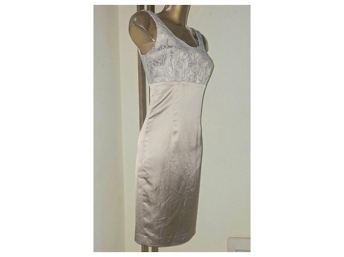 Autre Marque Champagner Spitzen- und Satin-Kleid Beige - Ansicht 14