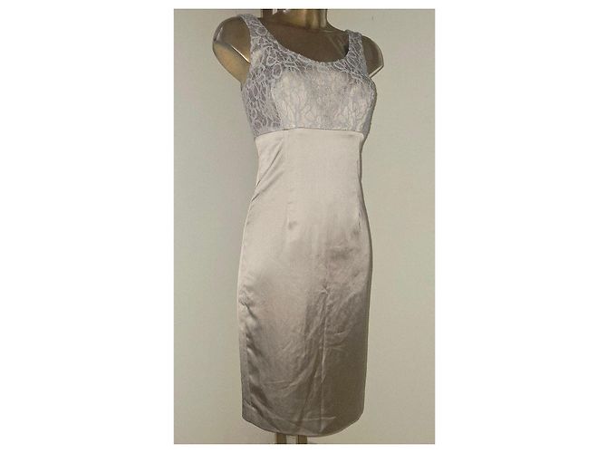 Autre Marque Champagner Spitzen- und Satin-Kleid Beige - Ansicht 15