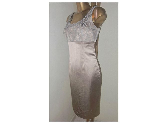 Autre Marque Champagner Spitzen- und Satin-Kleid Beige - Ansicht 6