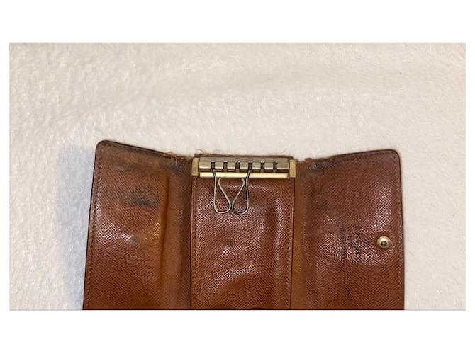 Llave Monogram de Louis Vuitton Castaño - vista 5