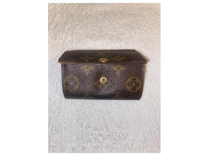 Llave Monogram de Louis Vuitton Castaño - vista 8
