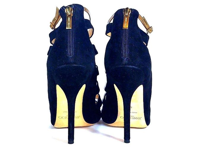 Stivaletti con tacco Jimmy Choo in suede nero con cinturini e dettagli dorati - vista 4