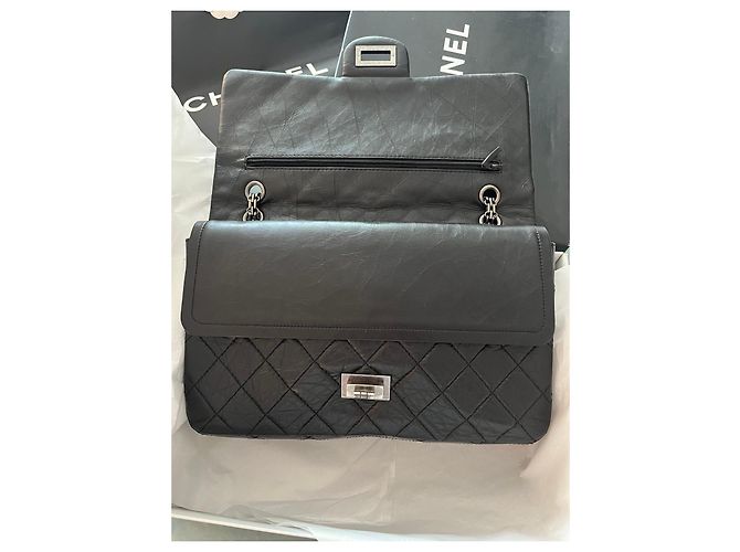 Mademoiselle Chanel vintage 2.55 Reissue 226 – Pelle nera invecchiata & catena argento – mai indossato – Set completo Nero Bordò - vista 13