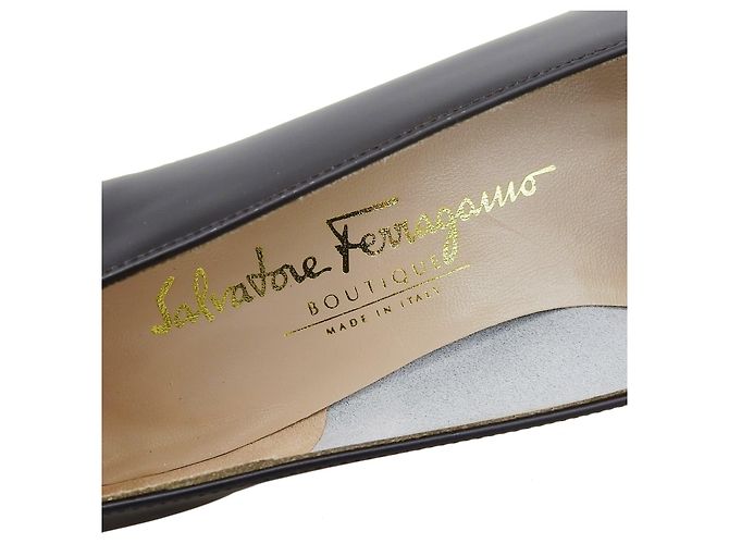 Pumps in pelle Vala di Salvatore Ferragamo Bronzo Marrone scuro - vista 8