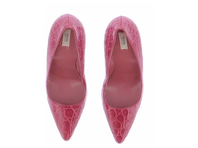 Prada Décolleté rosa in pelle di coccodrillo stampata - vista 6
