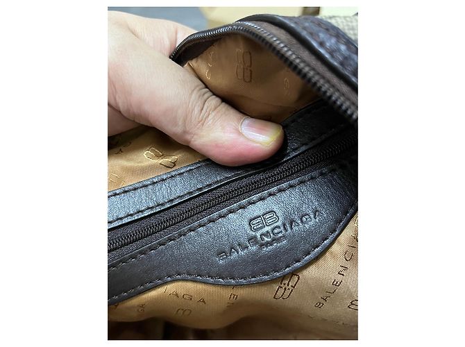 Borsa Boston Monogram Balenciaga Marrone Nero - vista 7