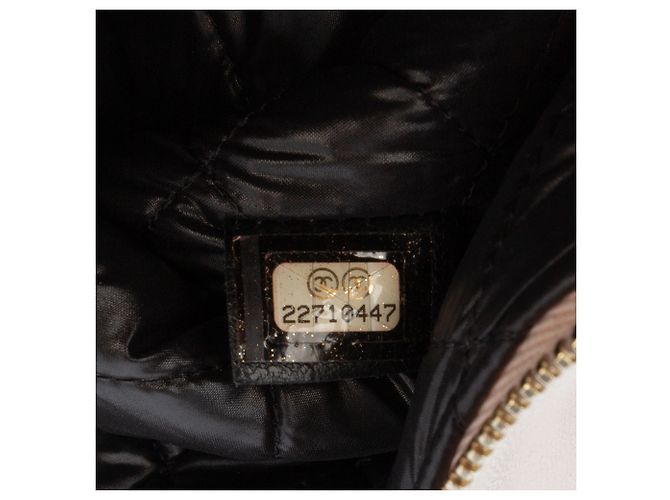 Clutch Chanel nera media in pelle di agnello e vitello trapuntata con perle O Beige - vista 6