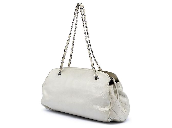 Borsa a spalla in caviar bianco CC di Chanel - vista 2