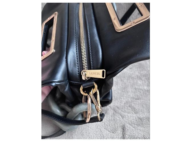 Lancel Lance Kokon Schwarze Lederhandtasche mit Kettendetail - Ansicht 5