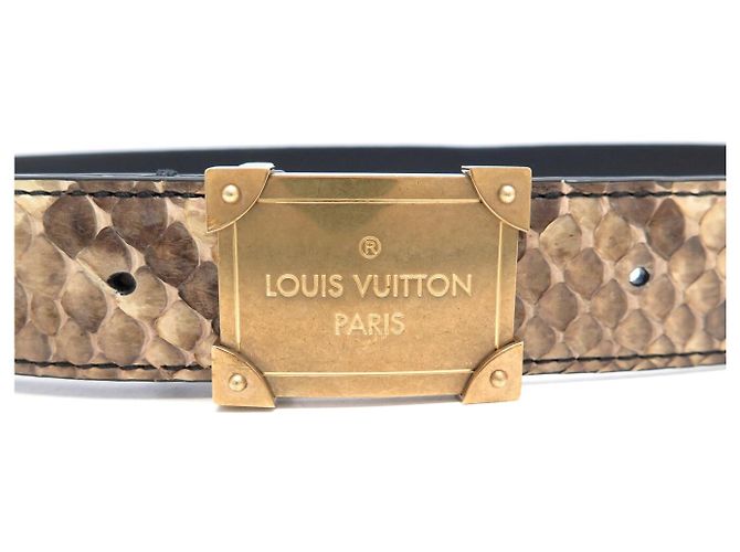 CINTURÃO LOUIS VUITTON FIVELA TRUNK DOURADA E COURO DE PYTHON BEGE T85 - vista 5