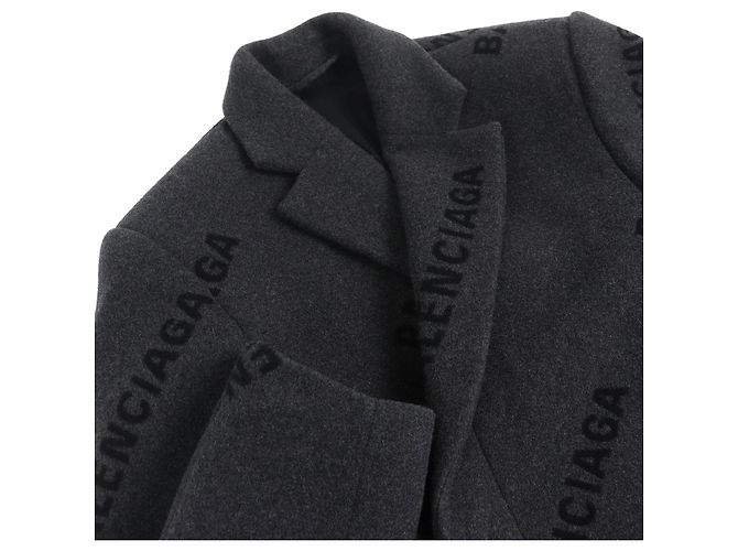 Everyday Balenciaga SHIFTED Mantel aus Kaschmir Grau - Ansicht 4