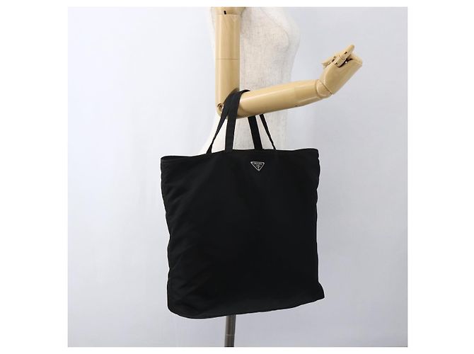 Prada Tote Bag aus schwarzem Nylon mit Silber authentisch 173530 - Ansicht 23