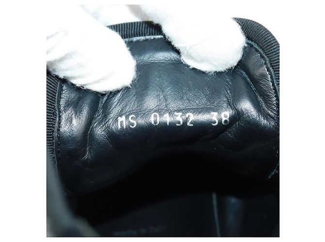 Sneakers Alte LOUIS VUITTON in Lana e Tela Nera LV Auth 158597M Nero - vista 11