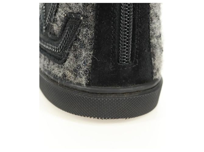 Sneakers Alte LOUIS VUITTON in Lana e Tela Nera LV Auth 158597M Nero - vista 8