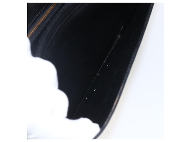 LOUIS VUITTON Epi Serie Dragonne Clutch Bag Nero M52612 LV Auth LNZ266 - vista 22