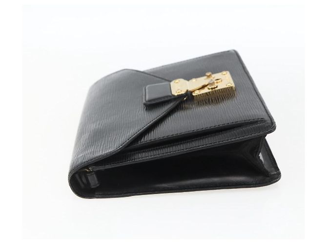 LOUIS VUITTON Epi Serie Dragonne Clutch Bag Nero M52612 LV Auth LNZ266 - vista 3