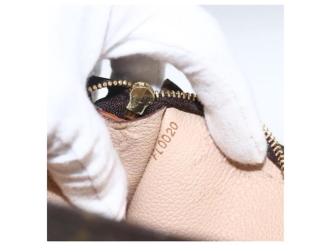 LOUIS VUITTON Poche Accessoire Monogram Bucket GM LV Auth ka2640 Monogramme - vue 12
