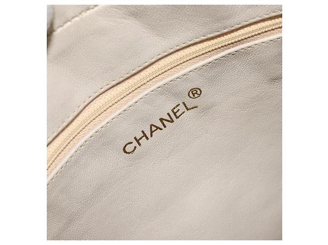 Borsa a spalla in pelle matelassé CHANEL con catena beige oro CC Auth 173120A D'oro - vista 20