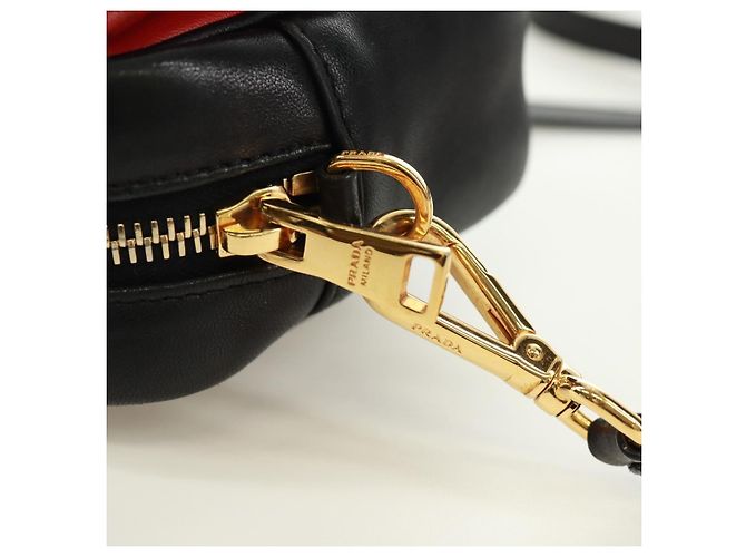 Ribbon Borsa a Spalla in Pelle PRADA con Nastro Nero Rosso Oro Auth 171555V D'oro - vista 20